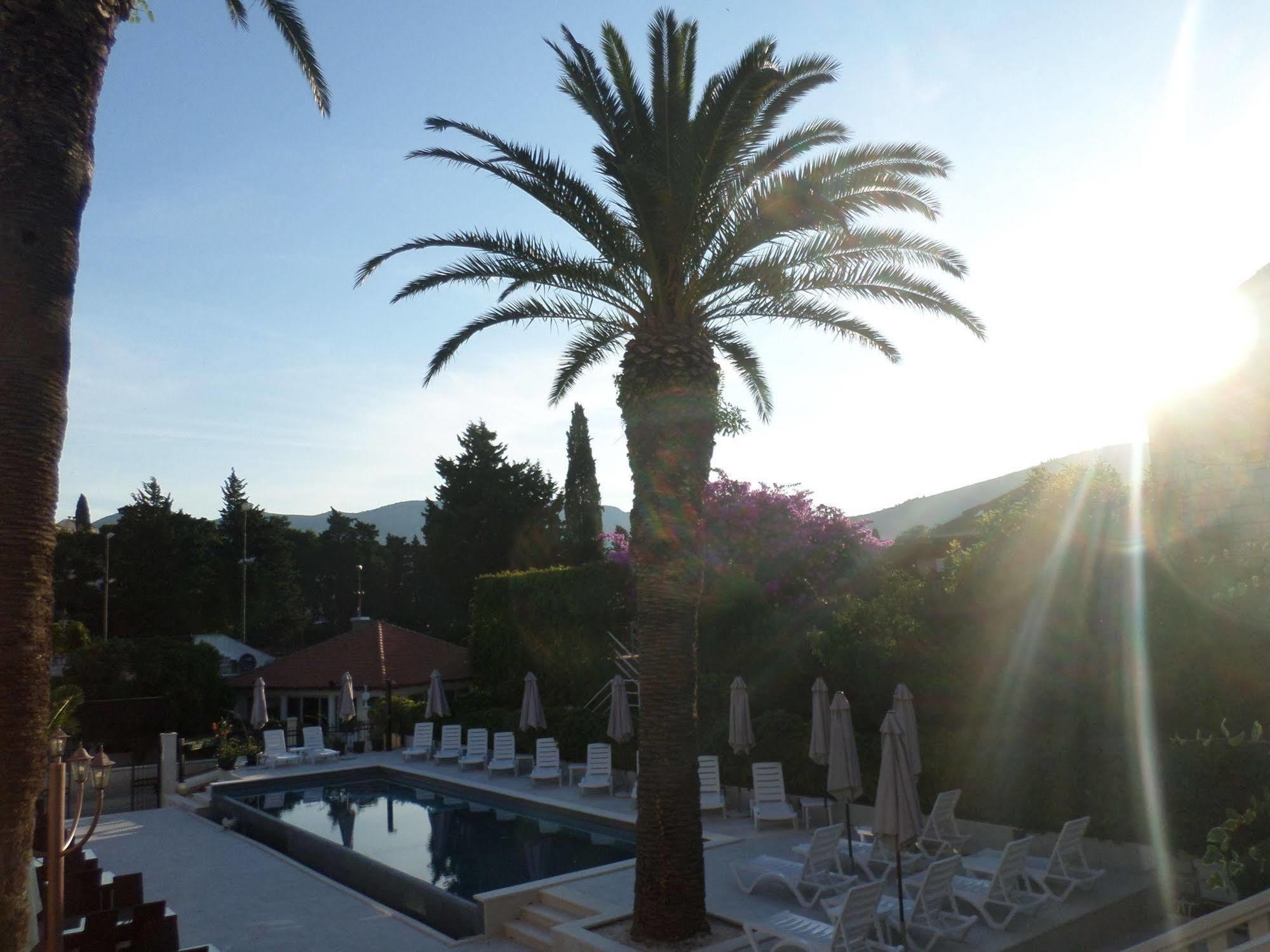 Hotel Aquarius 3*